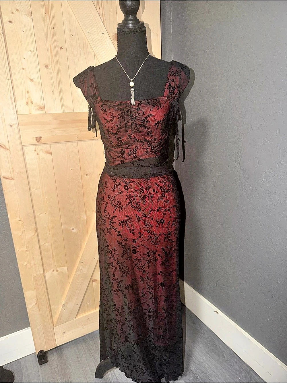 SHEIN Floral two piece Dress in Burgundy & Black Like New